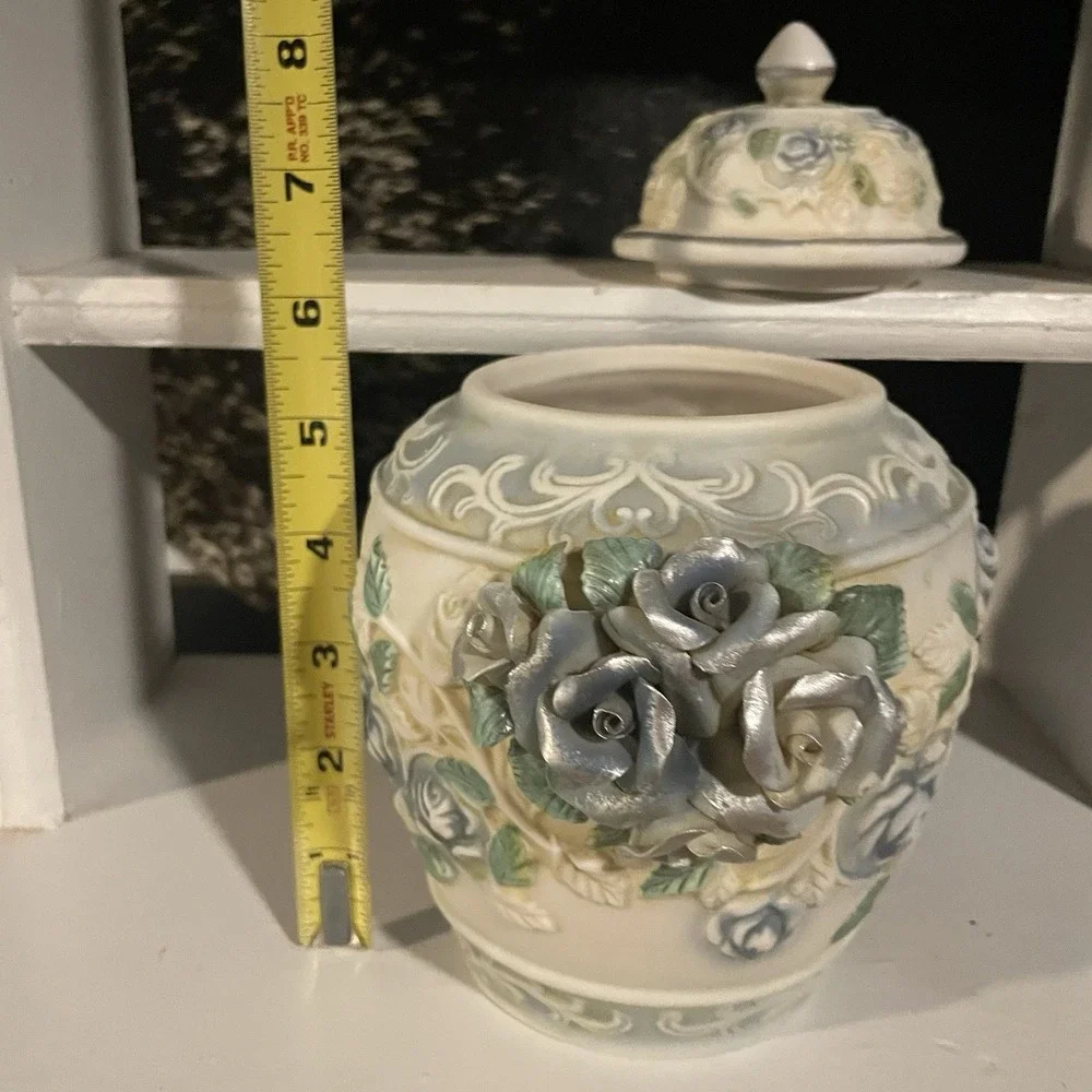 Vintage Metallic Blue Rose Ivory Color Box Jar W/ Lid Beautiful!‎